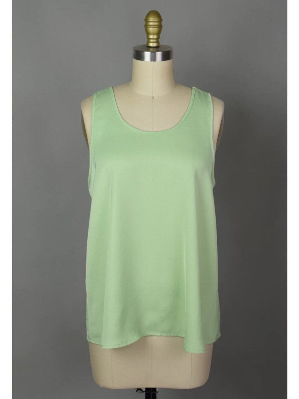 FABLETICS WOMEN'S ACTIVE PASTEL GREEN TANK TOP